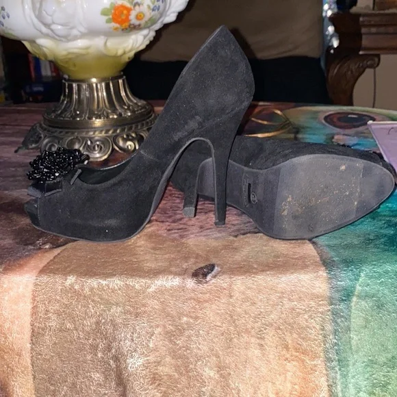 Black velvet high heel (4”) - Picture 4 of 5